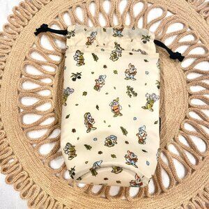 Disney Baby Snow White Dwarfs Petunia Pickle Bottom Bottle Butler